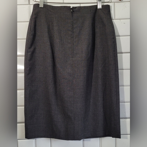 Meridian Vintage Ladies 100% Gray Wool Straight Skirt Knee Length Classic Fit Re - Picture 2 of 3